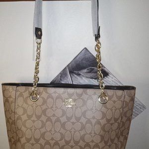 Coach Chain tote New